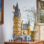 Lego Harry Potter Hogwarts Castle The Main Tower για 10 Ετών 2135τμχ Κωδικός 76454