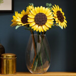 LEGO Botanical Collection Sunflower Bouquet για 18 Ετών 686τμχ Κωδικός 11502